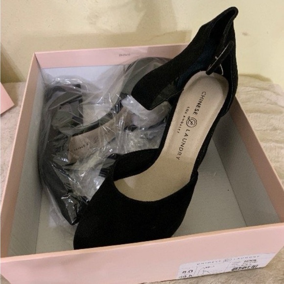 Chinese Laundry Black Ankle Strap Heels - Picture 2 of 4